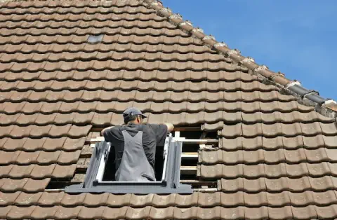 Pose de velux - Lavault-Sainte-Anne